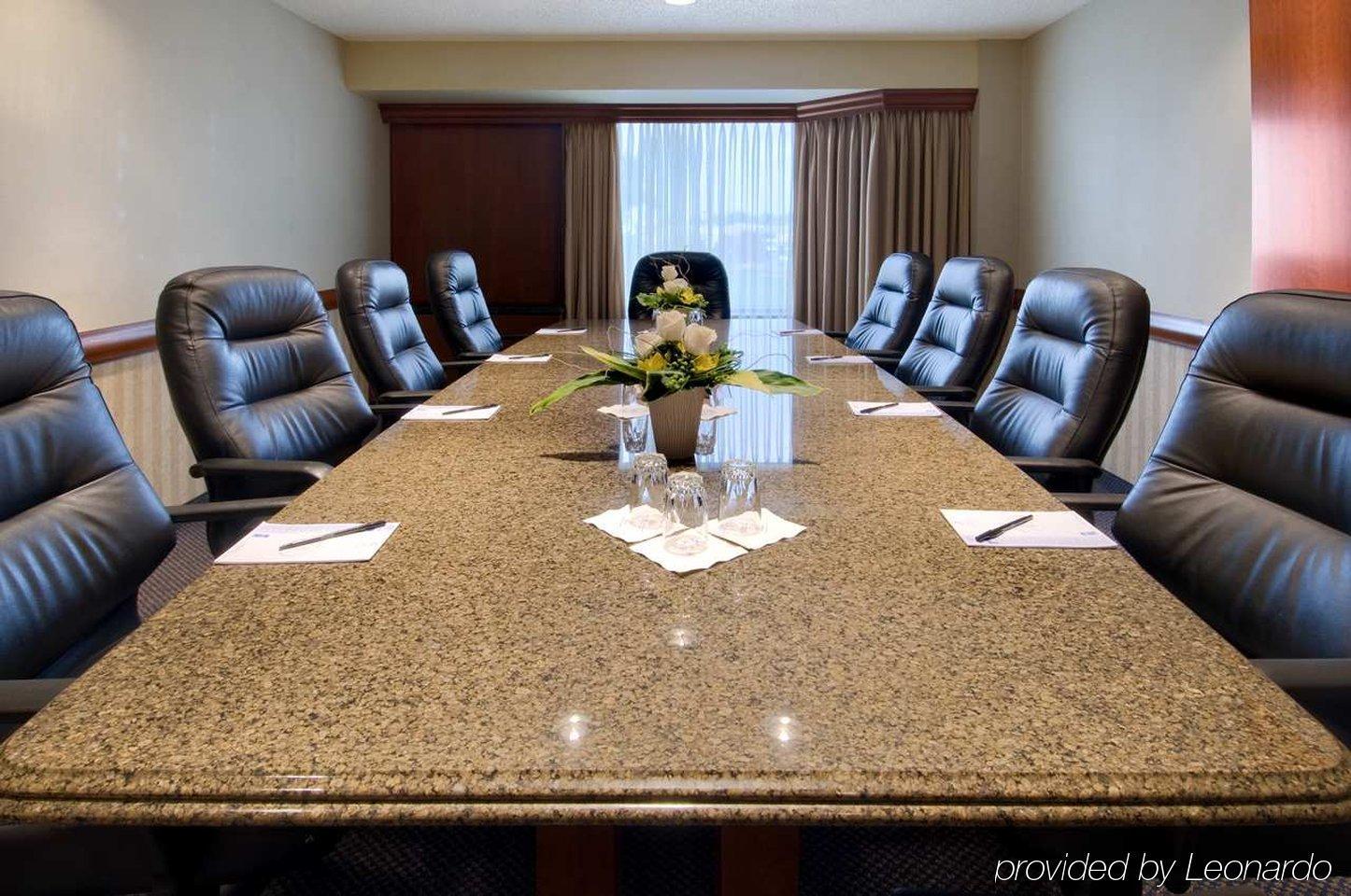 Hotel Hilton Montreal/laval 4*